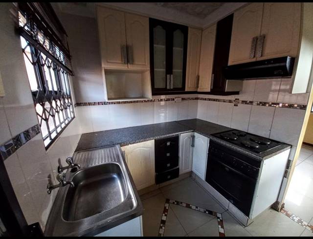 1 BEDROOM PROPERTY TO RENT IN PANORAMA GARDENS